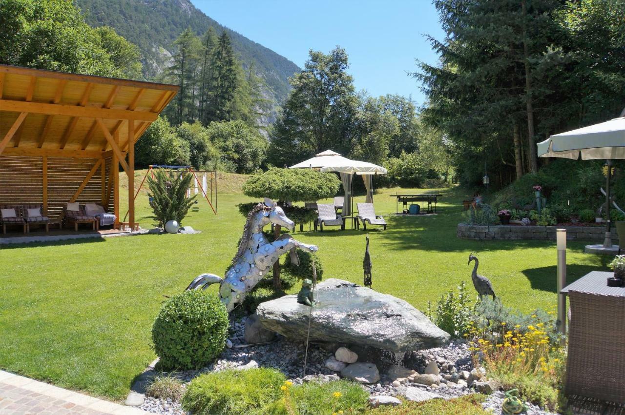 Gaestehaus Almrausch, Ferienanlage Mit Pool 那塞雷思 外观 照片