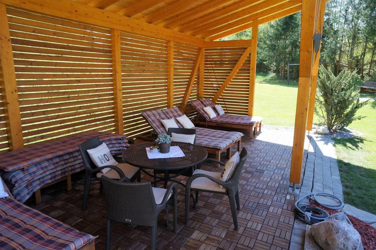 Gaestehaus Almrausch, Ferienanlage Mit Pool 那塞雷思 外观 照片