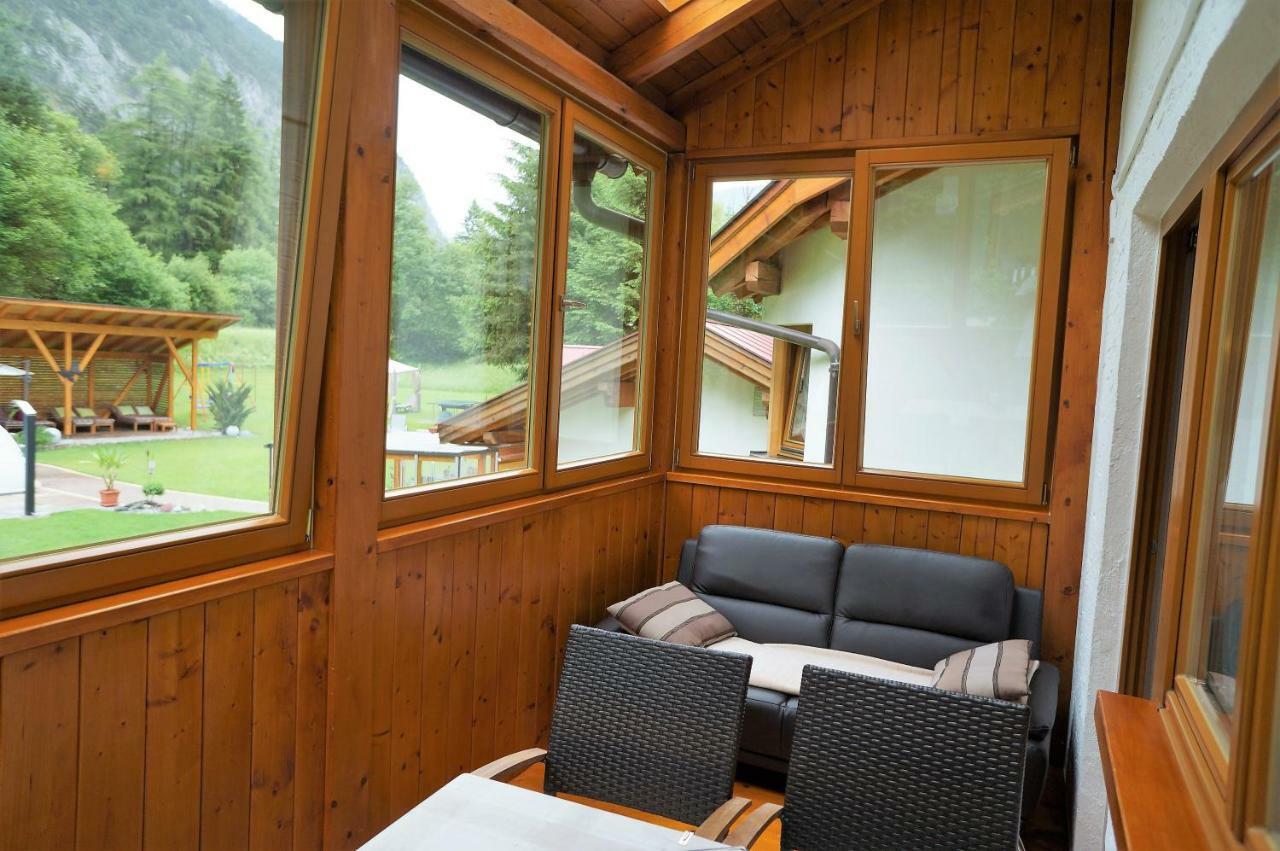 Gaestehaus Almrausch, Ferienanlage Mit Pool 那塞雷思 外观 照片