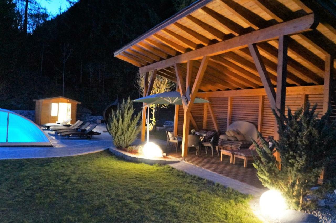 Gaestehaus Almrausch, Ferienanlage Mit Pool 那塞雷思 外观 照片